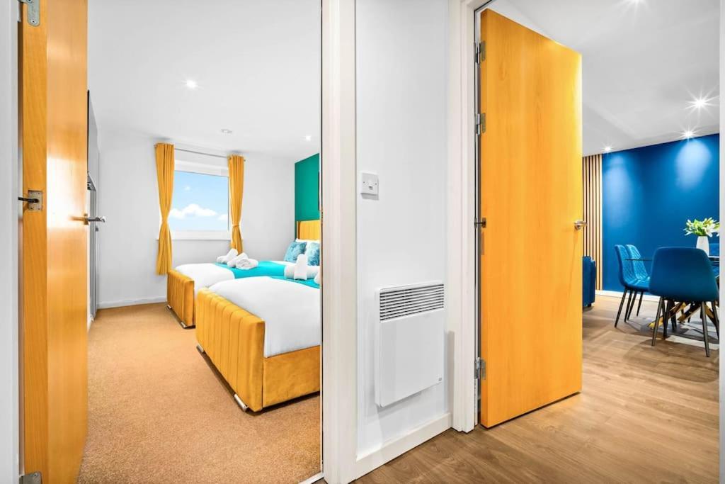 Spacious 2 Bed Apt B'Ham Cc With Parking Sleeps 7 Birmingham Luaran gambar
