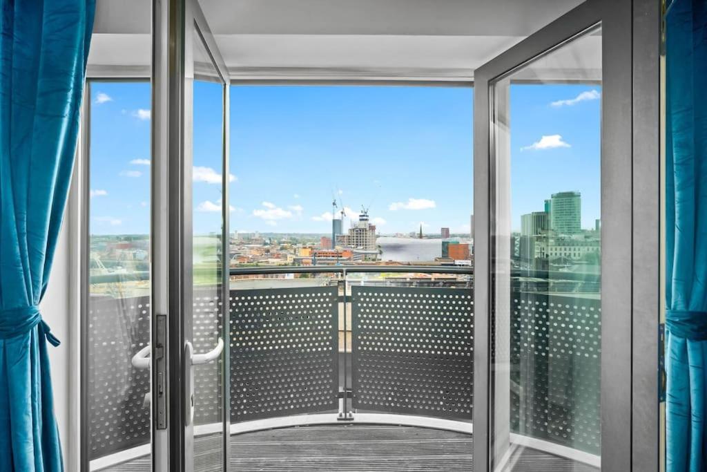 Spacious 2 Bed Apt B'Ham Cc With Parking Sleeps 7 Birmingham Luaran gambar